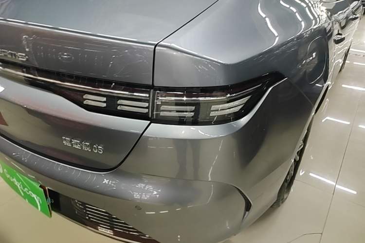 Used BYD Destroyer 05 2024 HONOR Edition DM-i 55KM Luxury Model Right Rear Taillight