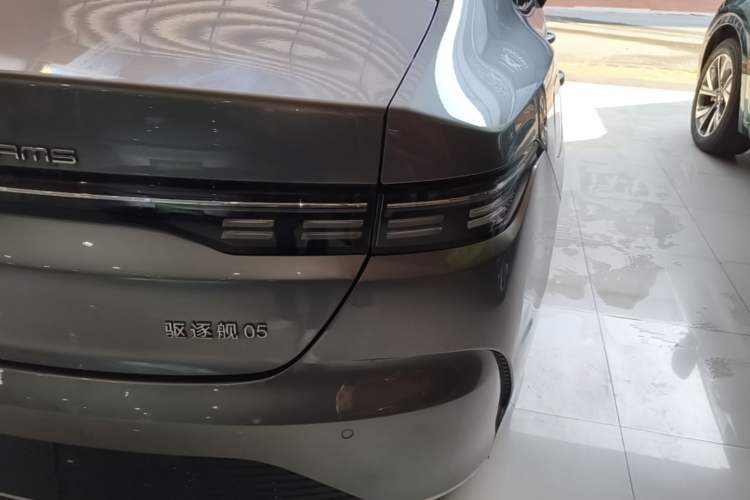 Used BYD Destroyer 05 2024 HONOR Edition DM-i 55KM Luxury Model Right Rear Taillight