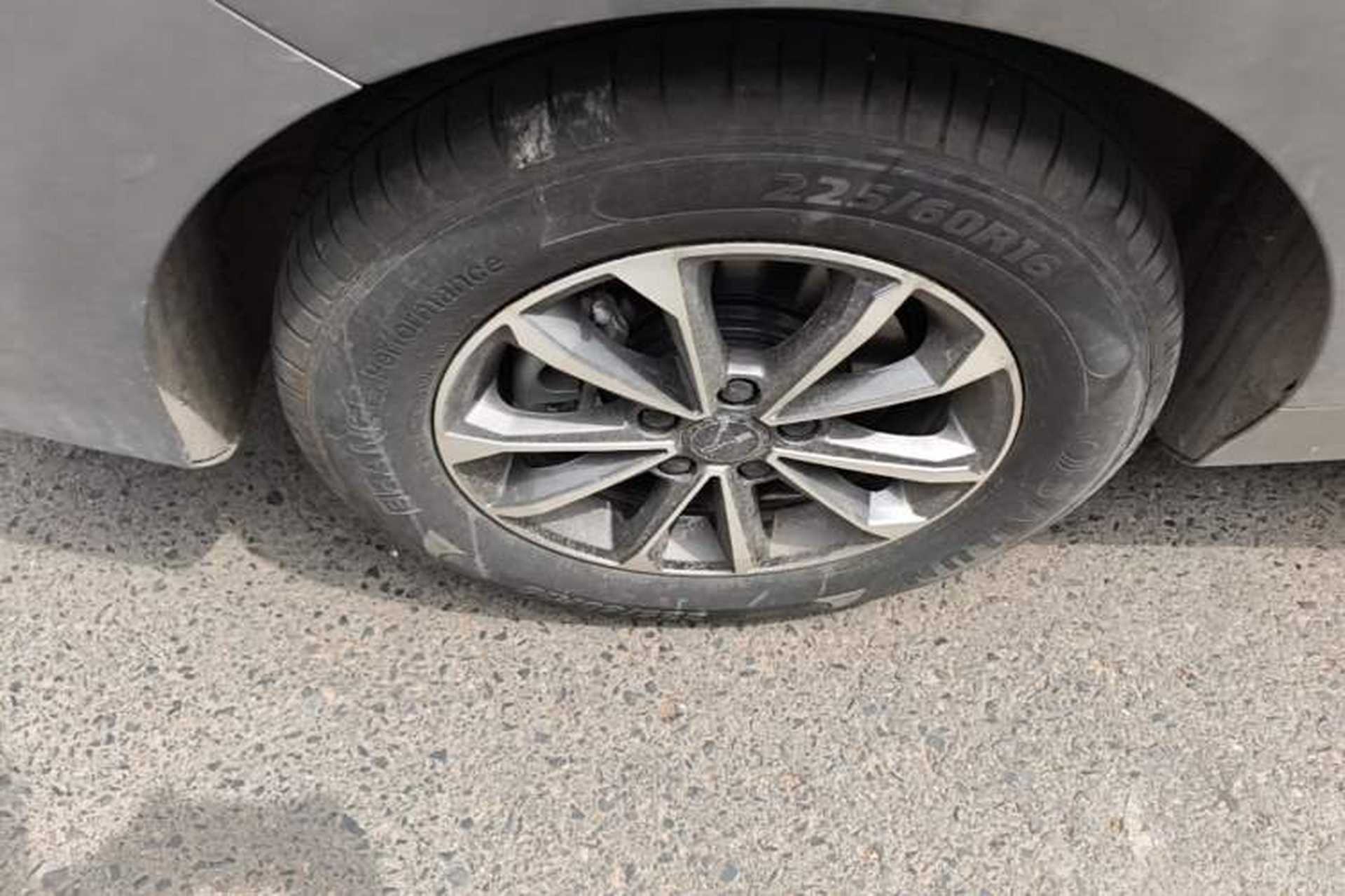 Used BYD Destroyer 05 2024 HONOR Edition DM-i 55KM Luxury Model Right Rear Wheel Hub