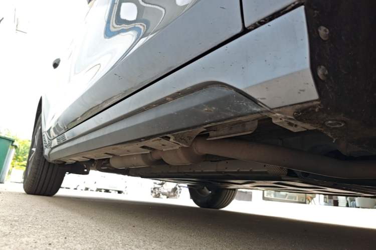 Used BYD Destroyer 05 2024 HONOR Edition DM-i 55KM Luxury Model Right Side Sill