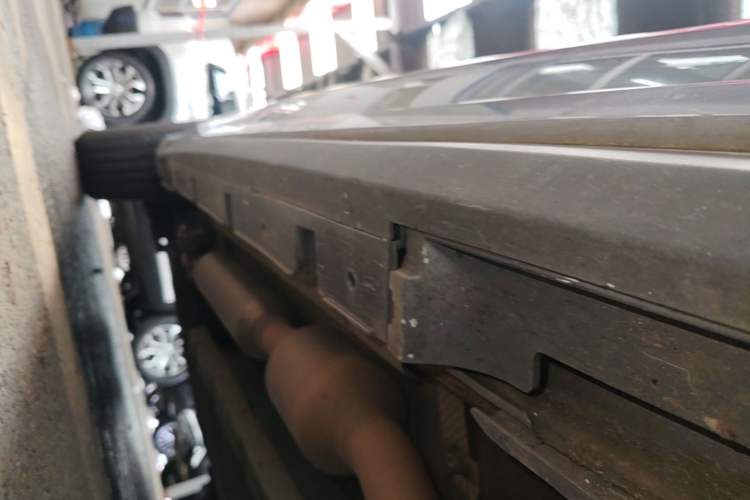 Used BYD Destroyer 05 2024 HONOR Edition DM-i 55KM Luxury Model Right Side Sill