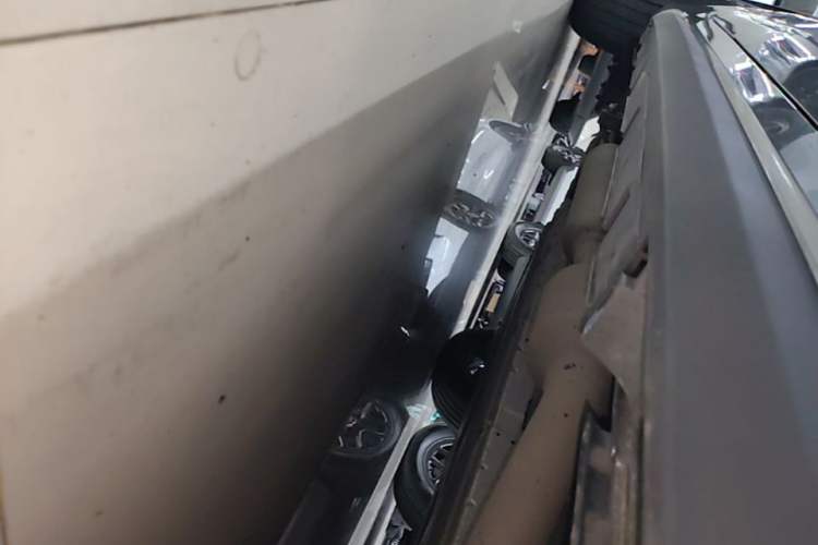 Used BYD Destroyer 05 2024 HONOR Edition DM-i 55KM Luxury Model Right Side Sill
