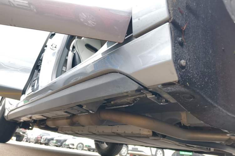 Used BYD Destroyer 05 2024 HONOR Edition DM-i 55KM Luxury Model Right Side Sill