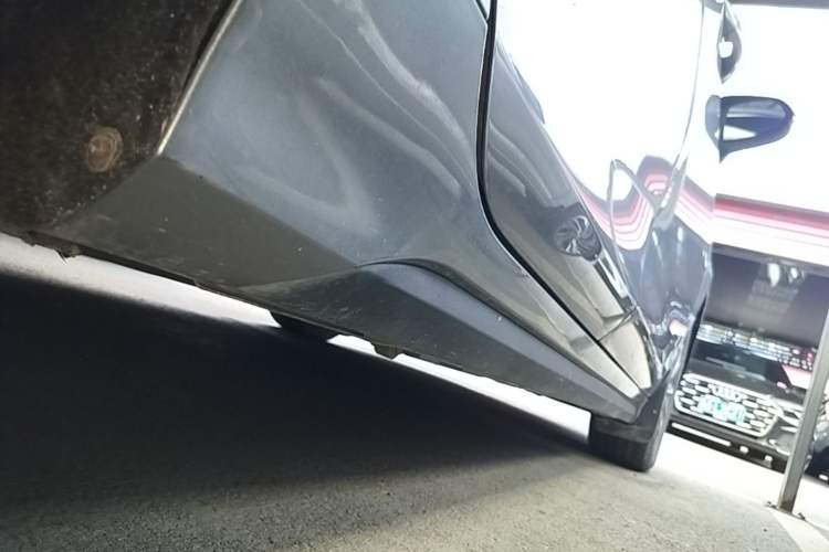Used BYD Destroyer 05 2024 HONOR Edition DM-i 55KM Luxury Model Right Side Sill