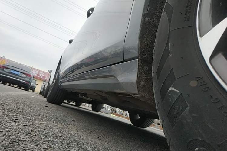 Used BYD Destroyer 05 2024 HONOR Edition DM-i 55KM Luxury Model Right Side Sill