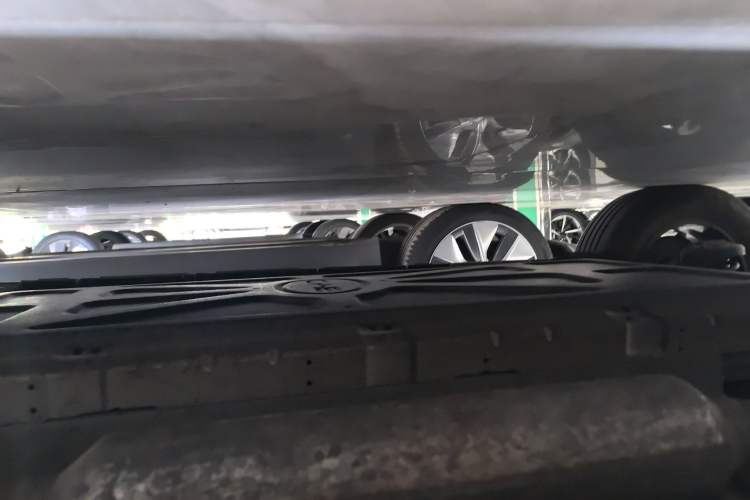 Used BYD Destroyer 05 2024 HONOR Edition DM-i 55KM Luxury Model Right Side Sill