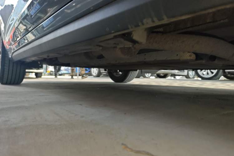 Used BYD Destroyer 05 2024 HONOR Edition DM-i 55KM Luxury Model Right Side Sill
