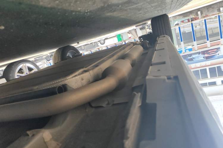 Used BYD Destroyer 05 2024 HONOR Edition DM-i 120KM Prestige Model Right Side Sill