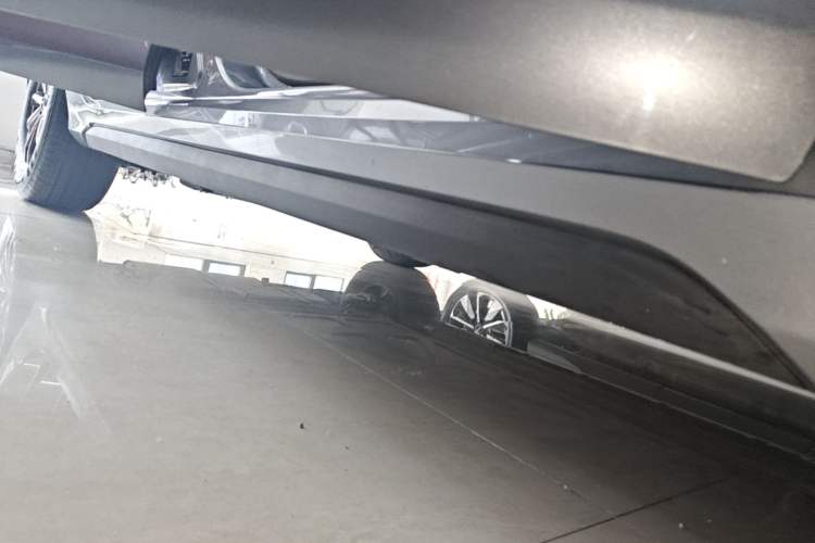 Used BYD Destroyer 05 2024 HONOR Edition DM-i 55KM Luxury Model Right Side Sill