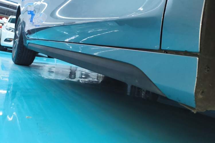Used BYD Destroyer 05 2024 HONOR Edition DM-i 55KM Luxury Model Right Side Sill