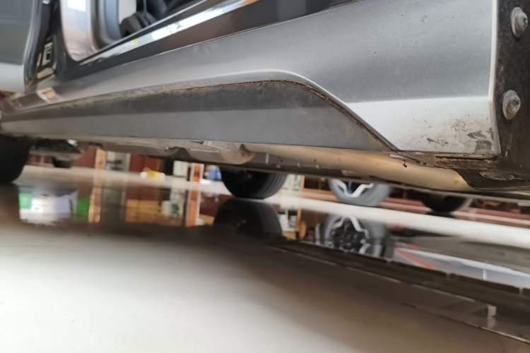 Used BYD Destroyer 05 2024 HONOR Edition DM-i 55KM Luxury Model Right Side Sill