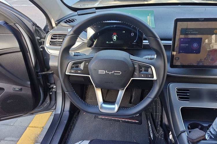 Used BYD Destroyer 05 2024 HONOR Edition DM-i 55KM Luxury Model Steering Wheel