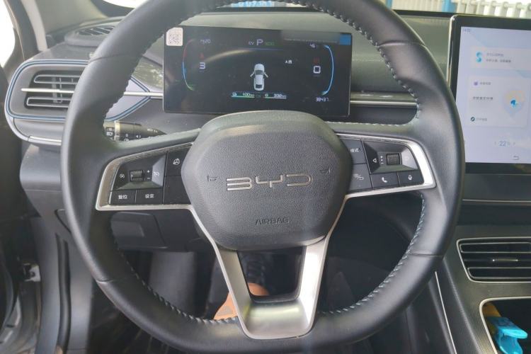 Used BYD Destroyer 05 2024 Honor Edition DM-i 120KM Luxury Model Steering Wheel