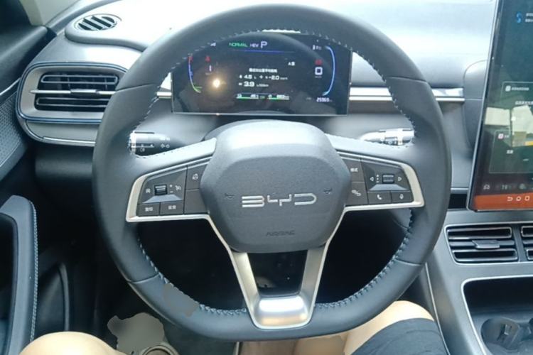 Used BYD Destroyer 05 2024 HONOR Edition DM-i 55KM Luxury Model Steering Wheel