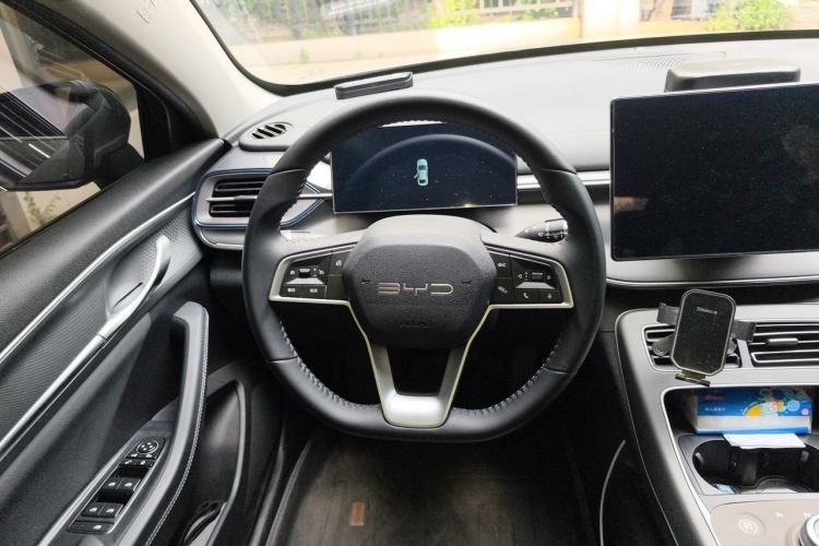 Used BYD Destroyer 05 2024 HONOR Edition DM-i 55KM Luxury Model Steering Wheel