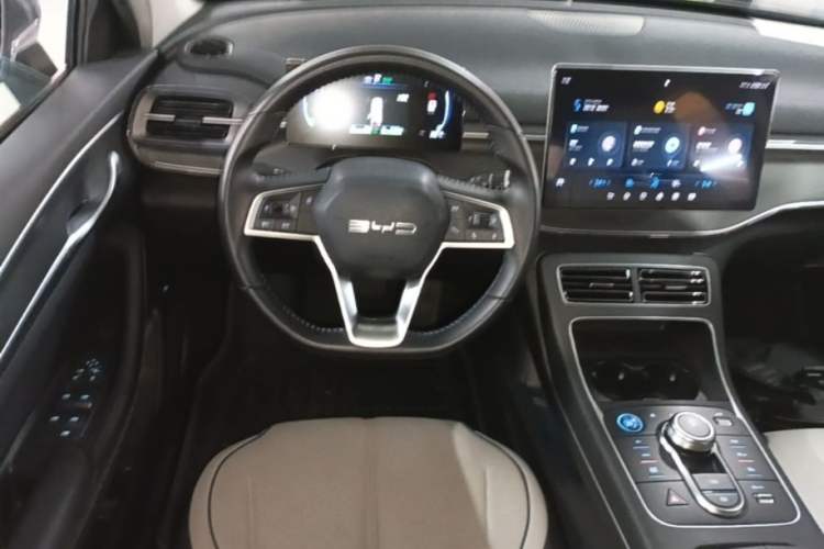Used BYD Destroyer 05 2024 HONOR Edition DM-i 55KM Luxury Model Steering Wheel