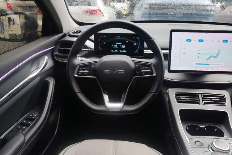 Used BYD Destroyer 05 2024 HONOR Edition DM-i 55KM Luxury Model Steering Wheel