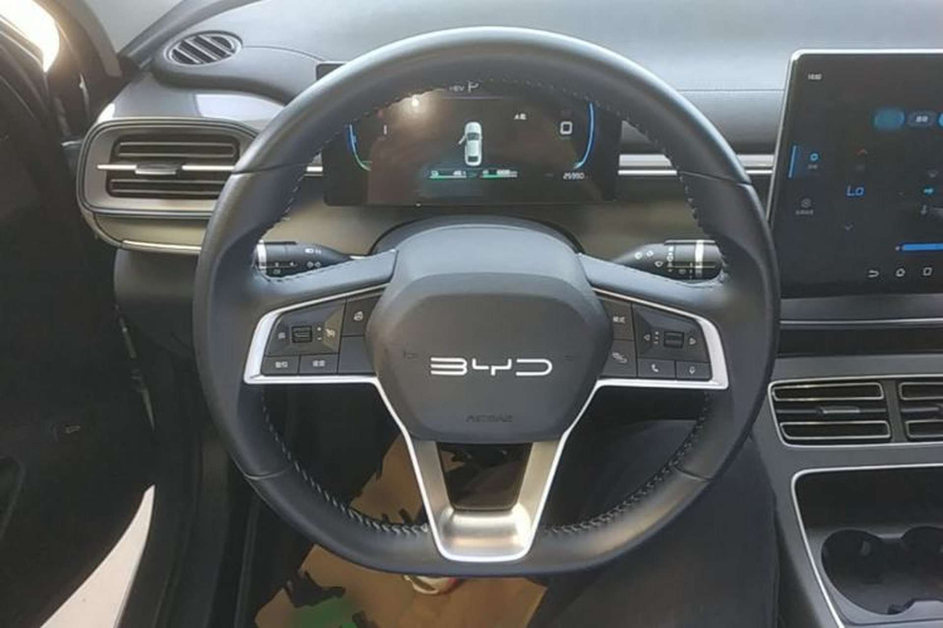 Used BYD Destroyer 05 2024 HONOR Edition DM-i 55KM Luxury Model Steering Wheel