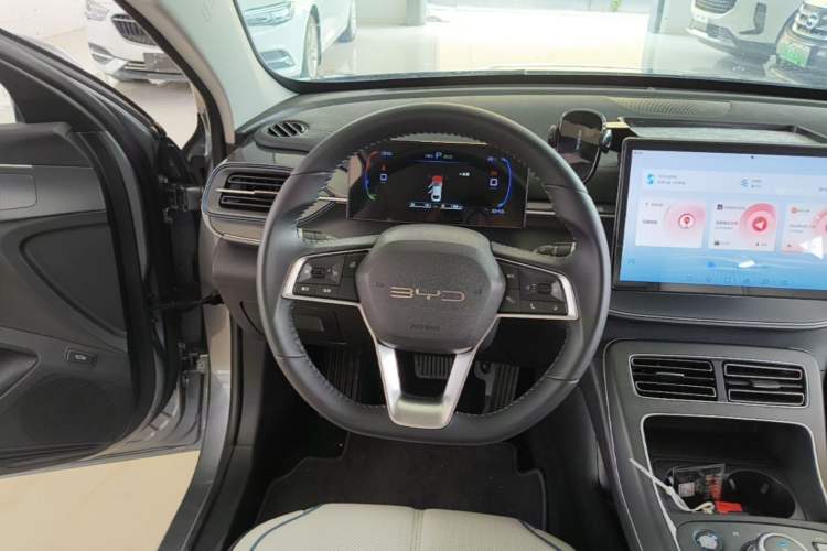 Used BYD Destroyer 05 2024 HONOR Edition DM-i 55KM Luxury Model Steering Wheel