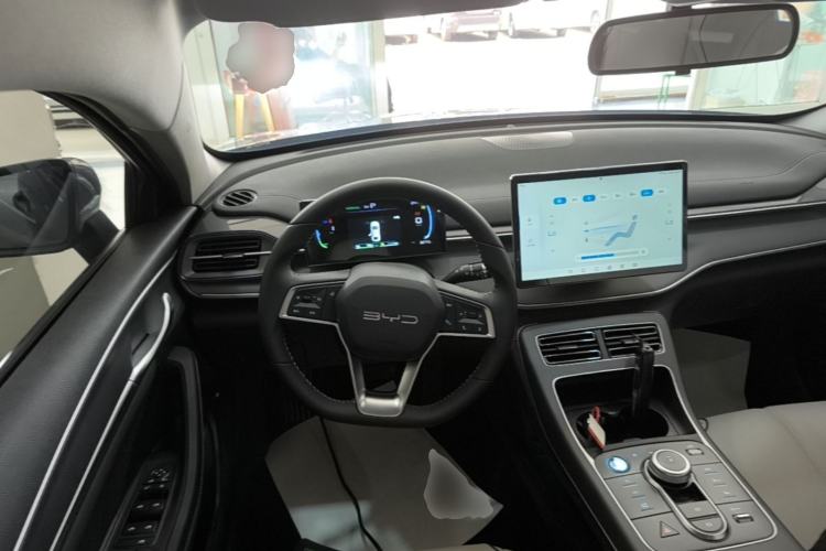 Used BYD Destroyer 05 2024 HONOR Edition DM-i 55KM Luxury Model Steering Wheel