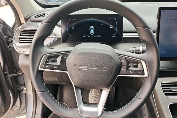 Used BYD Destroyer 05 2024 HONOR Edition DM-i 55KM Luxury Model Steering Wheel