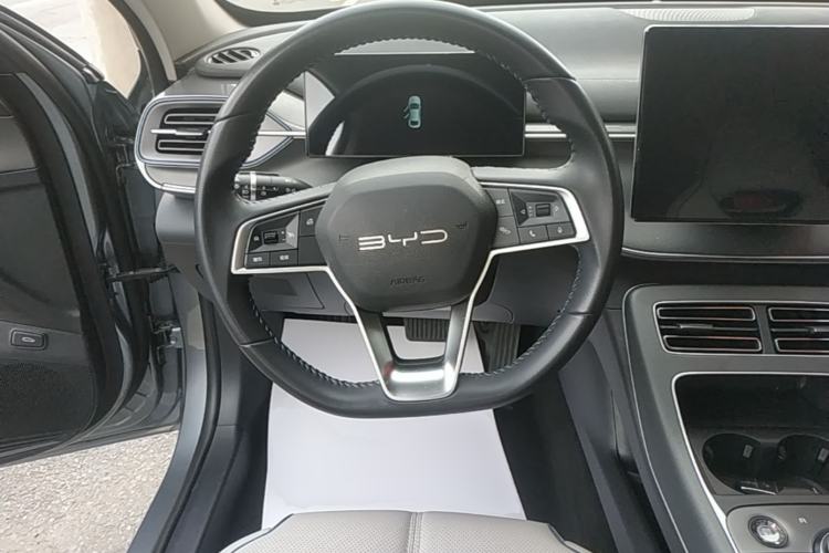 Used BYD Destroyer 05 2024 HONOR Edition DM-i 55KM Luxury Model Steering Wheel