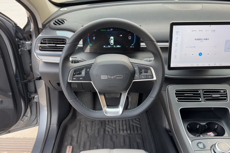 Used BYD Destroyer 05 2024 HONOR Edition DM-i 55KM Luxury Model Steering Wheel