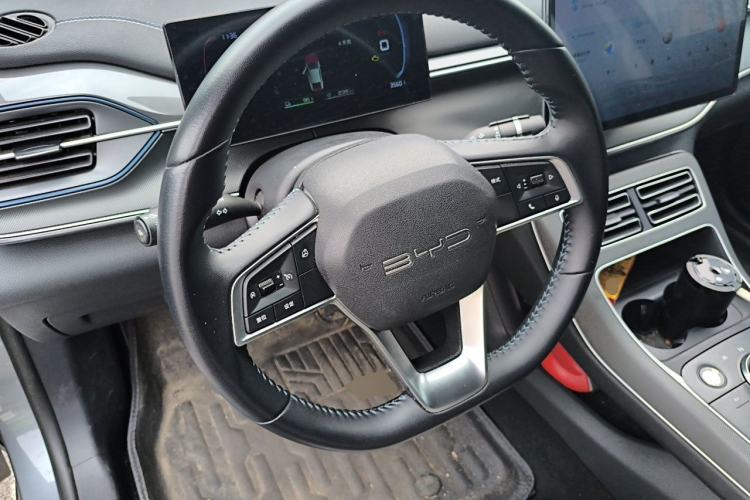 Used BYD Destroyer 05 2024 HONOR Edition DM-i 55KM Luxury Model Steering Wheel
