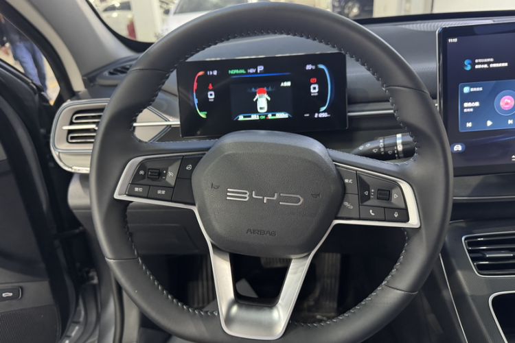 Used BYD Destroyer 05 2024 HONOR Edition DM-i 55KM Luxury Model Steering Wheel