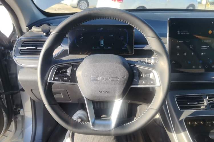 Used BYD Destroyer 05 2024 HONOR Edition DM-i 55KM Luxury Model Steering Wheel