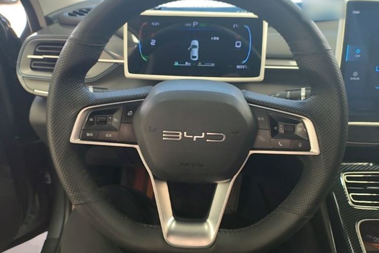 Used BYD Destroyer 05 2024 Honor Edition DM-i 120KM Luxury Model Steering Wheel
