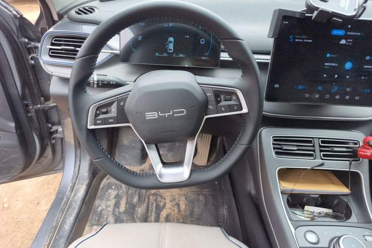 Used BYD Destroyer 05 2024 HONOR Edition DM-i 55KM Luxury Model Steering Wheel