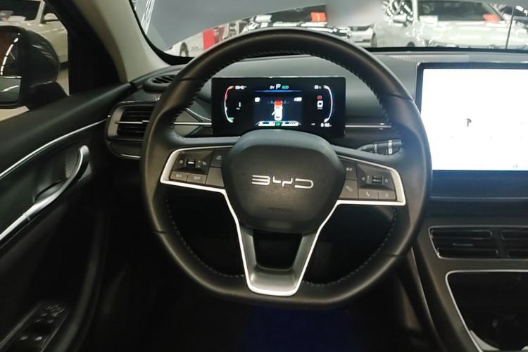 Used BYD Destroyer 05 2024 HONOR Edition DM-i 55KM Luxury Model Steering Wheel