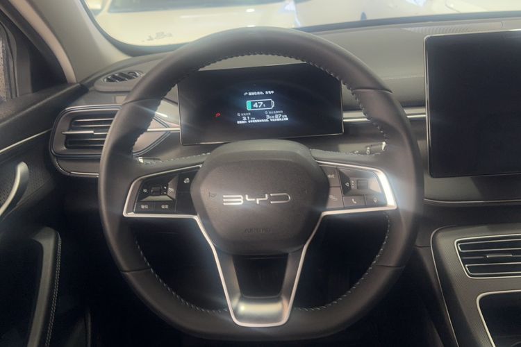 Used BYD Destroyer 05 2024 Honor Edition DM-i 120KM Luxury Model Steering Wheel