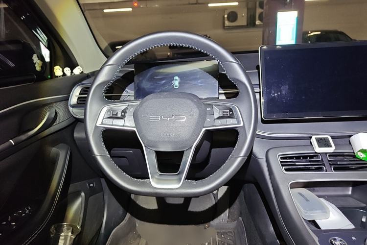 Used BYD Destroyer 05 2024 HONOR Edition DM-i 55KM Luxury Model Steering Wheel