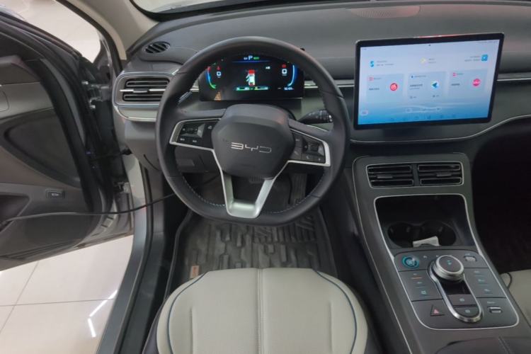 Used BYD Destroyer 05 2024 HONOR Edition DM-i 55KM Luxury Model Steering Wheel