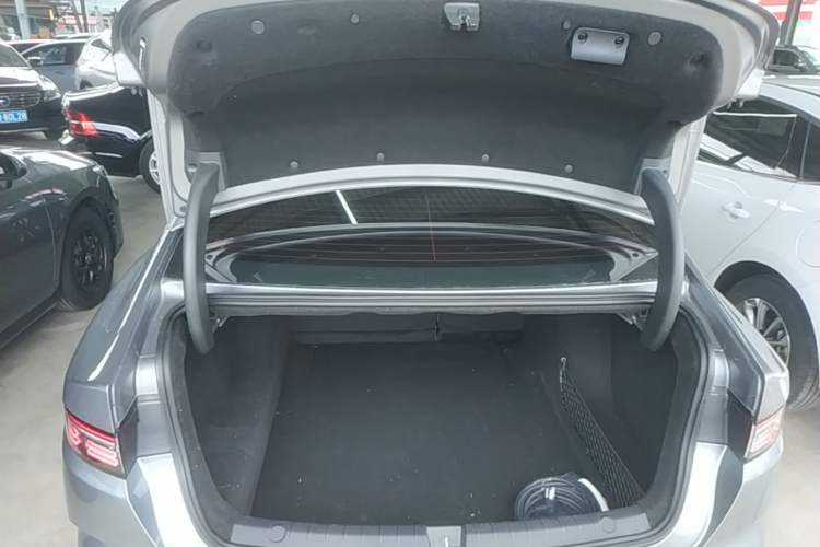 Used BYD Destroyer 05 2024 HONOR Edition DM-i 55KM Luxury Model Trunk