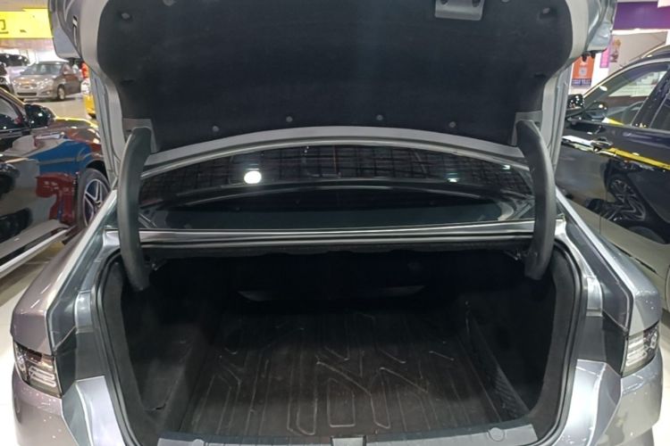 Used BYD Destroyer 05 2024 HONOR Edition DM-i 55KM Luxury Model Trunk