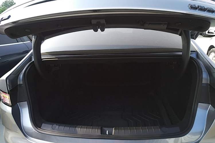 Used BYD Destroyer 05 2024 HONOR Edition DM-i 55KM Luxury Model Trunk