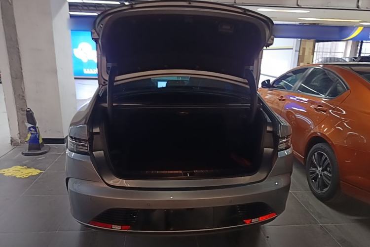 Used BYD Destroyer 05 2024 HONOR Edition DM-i 55KM Luxury Model Trunk