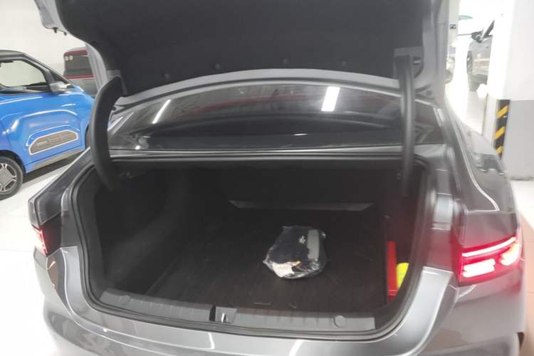 Used BYD Destroyer 05 2024 HONOR Edition DM-i 55KM Luxury Model Trunk