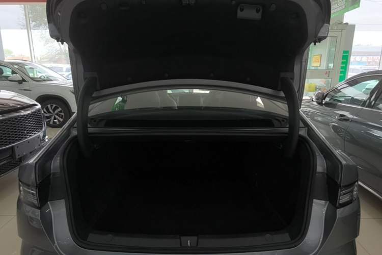 Used BYD Destroyer 05 2024 HONOR Edition DM-i 55KM Luxury Model Trunk