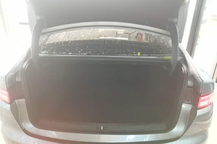 Used BYD Destroyer 05 2024 HONOR Edition DM-i 55KM Luxury Model Trunk