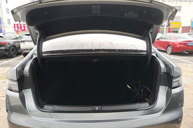 Used BYD Destroyer 05 2024 HONOR Edition DM-i 55KM Luxury Model Trunk