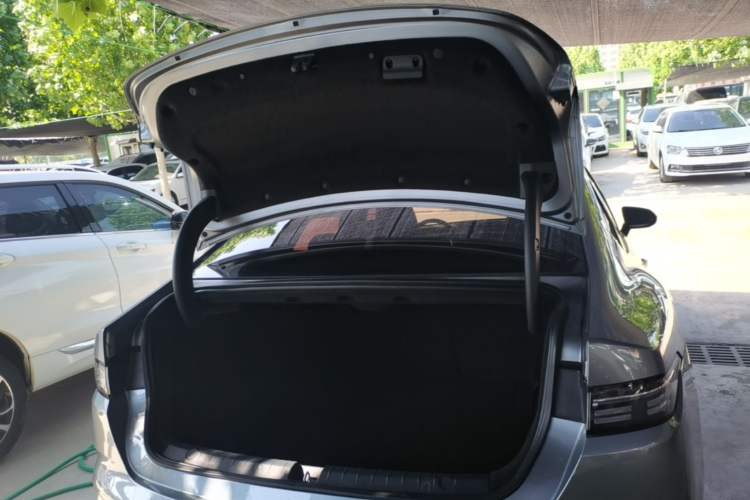 Used BYD Destroyer 05 2024 HONOR Edition DM-i 55KM Luxury Model Trunk