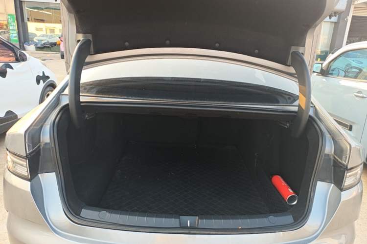 Used BYD Destroyer 05 2024 HONOR Edition DM-i 55KM Luxury Model Trunk