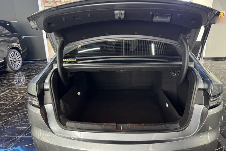 Used BYD Destroyer 05 2024 HONOR Edition DM-i 55KM Luxury Model Trunk