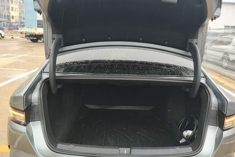 Used BYD Destroyer 05 2024 HONOR Edition DM-i 55KM Luxury Model Trunk