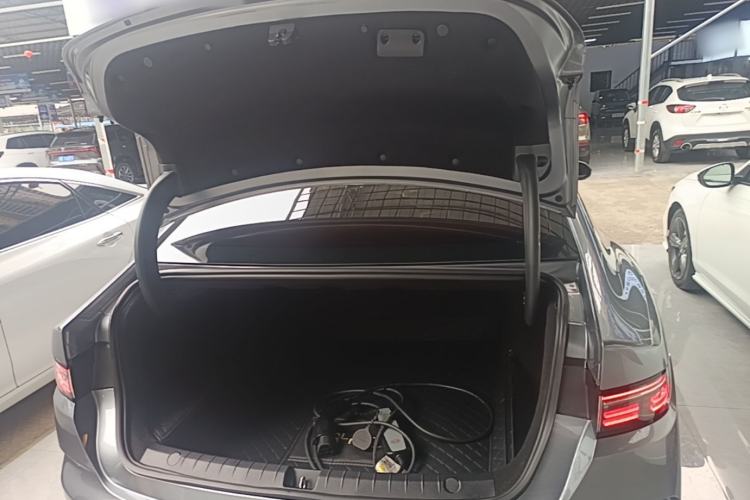 Used BYD Destroyer 05 2024 Honor Edition DM-i 120KM Luxury Model Trunk