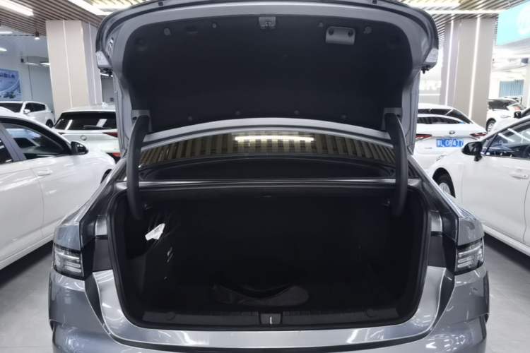 Used BYD Destroyer 05 2024 HONOR Edition DM-i 55KM Luxury Model Trunk